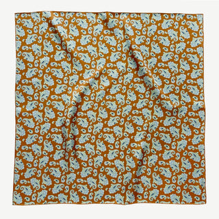 Honey brown paisley 65 cm men’s silk square scarf – double-sided print with hand-rolled edges