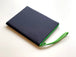 Navy blau
